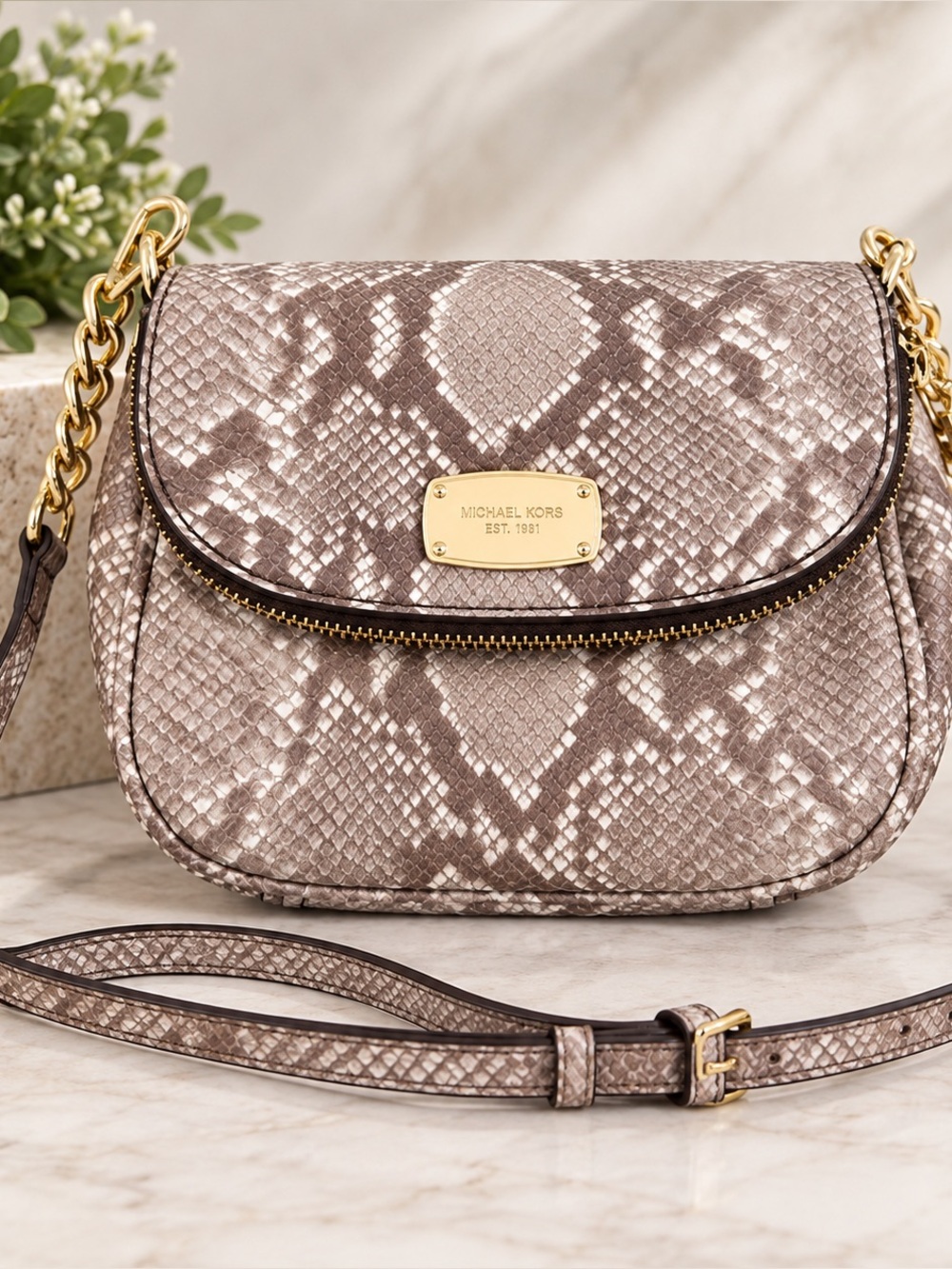 Michael Kors Leather Snakeskin Embossed Bedford crossbody Bag Zip Flap EUC